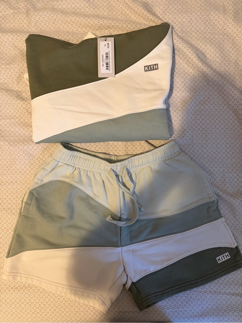 Kith Kids Two-Piece Colorblock Sweatshirt & Shorts Set